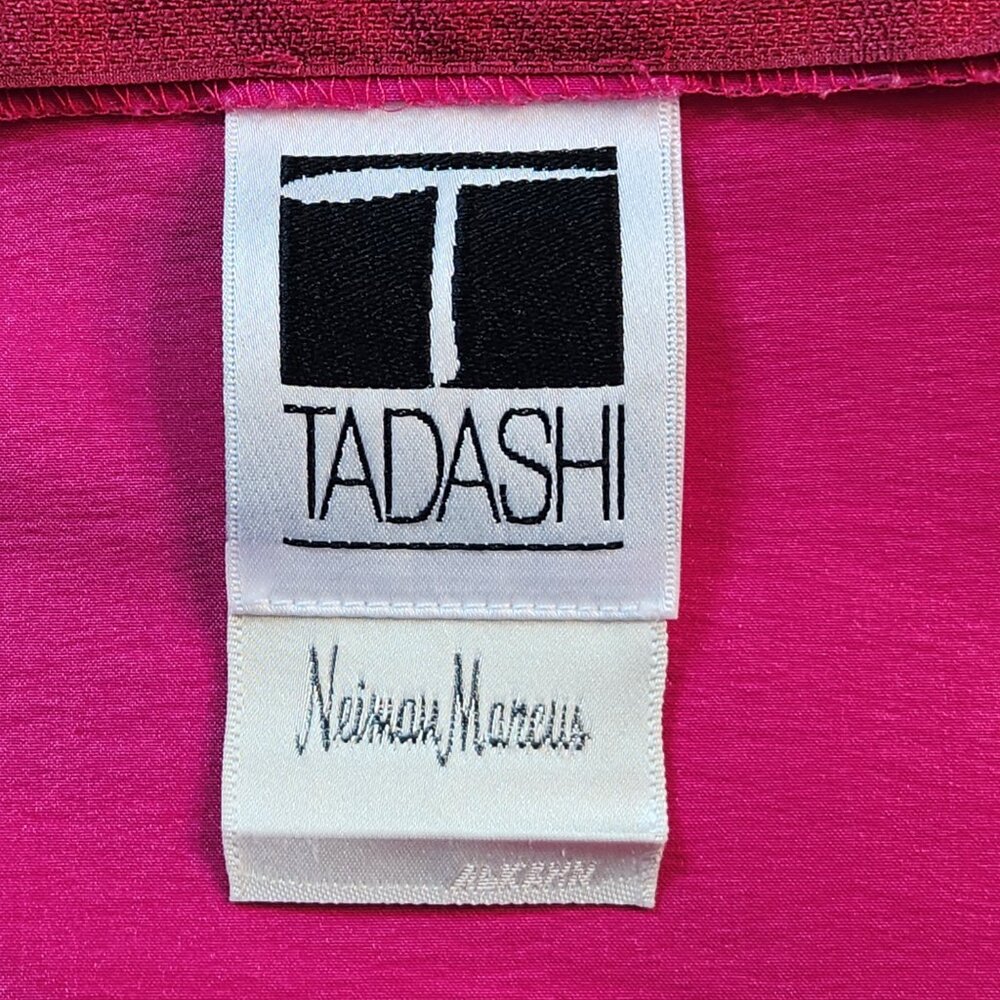 Tadashi Silk Top with beautifule pleating, faux diamond cufflinks - Picture 4 of 5